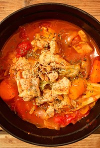 【ストウブ】鶏もも肉と野菜のトマト煮