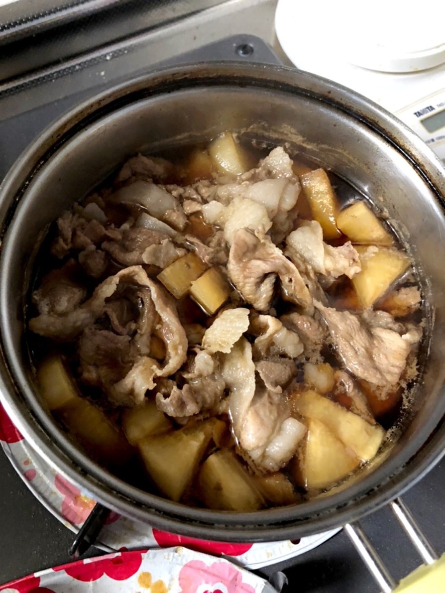 簡単！豚肉と大根の煮物の画像