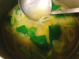 生姜・大根・ねぎ・小松菜の中華風スープ*