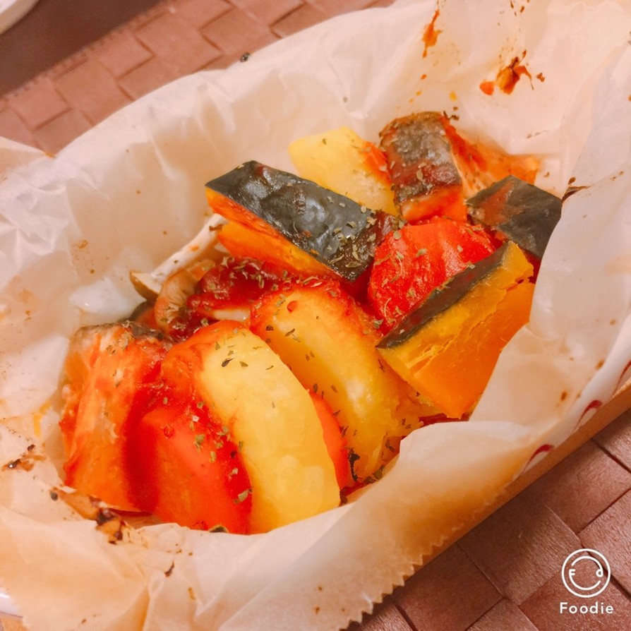 超簡単！ゴロゴロ野菜と鮭のケチャップ蒸しの画像