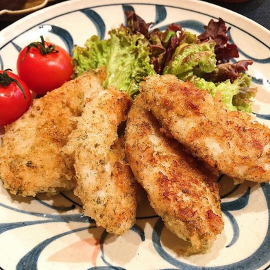 鶏むね肉の青海苔とチーズのパン粉焼き♩の写真