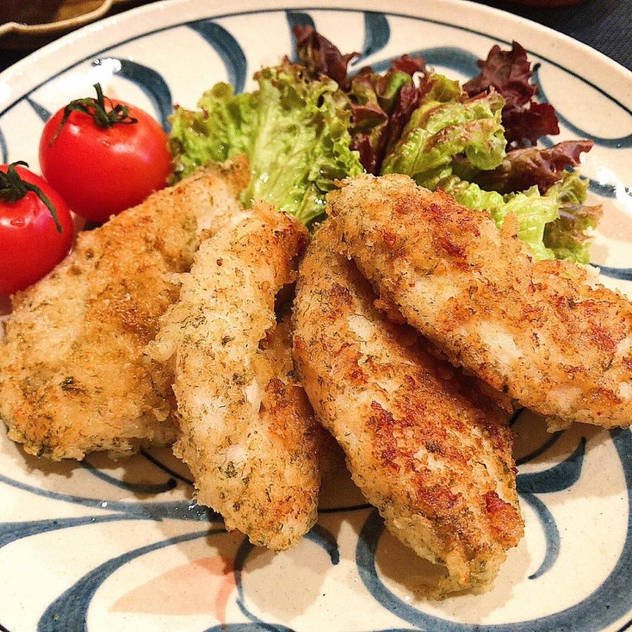 鶏むね肉の青海苔とチーズのパン粉焼き♩の画像