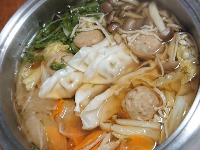家にあるもので 水餃子鍋 レシピ 作り方 By Maaron0 クックパッド 簡単おいしいみんなのレシピが352万品