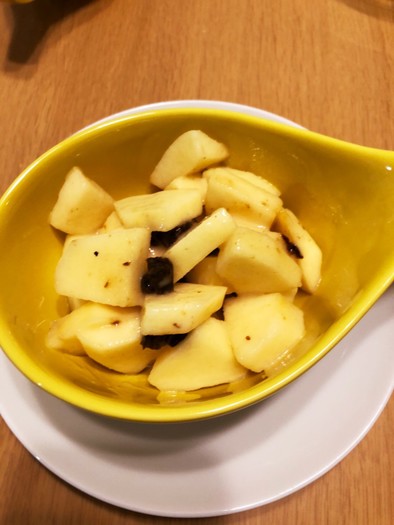 リンゴとプルーンのダイエットサラダの写真