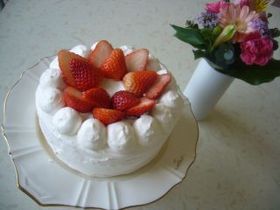 イチゴのバースディケーキ♥