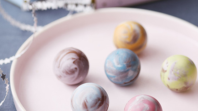 材料2つ 惑星チョコ レシピ 作り方 By 明治チョコレート クックパッド 簡単おいしいみんなのレシピが364万品