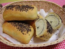 黒ごまクリームミニミニ食パン