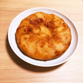 りんごとさつまいものタルトタタン風