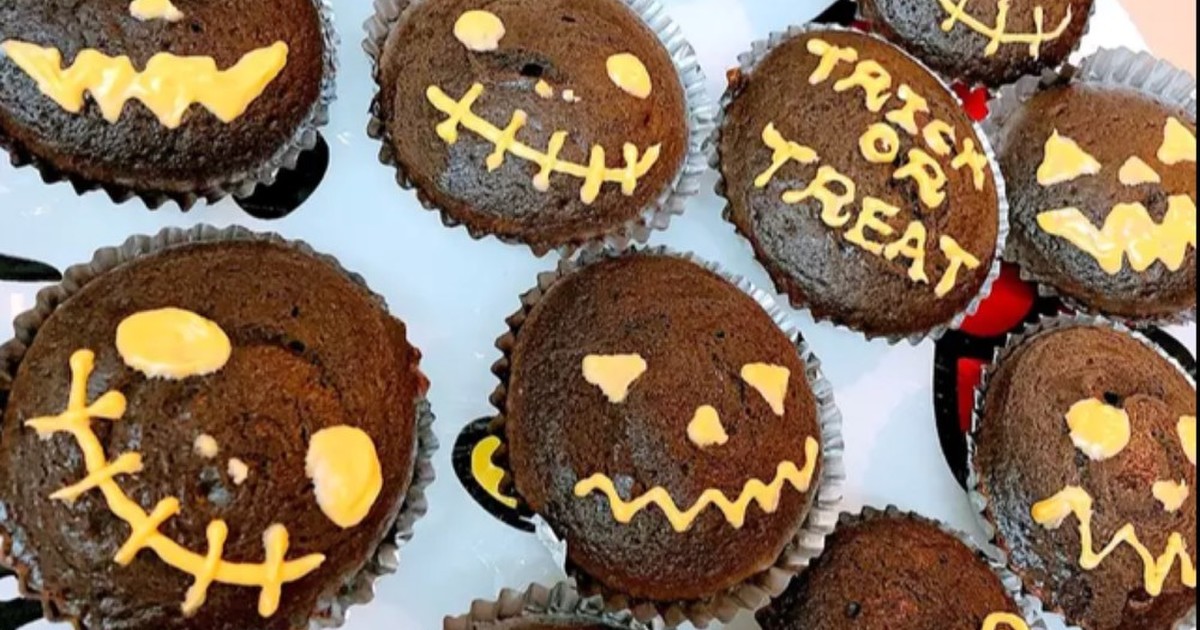 混ぜて焼くだけ ハロウィンカップケーキ レシピ 作り方 By Nicomini クックパッド 簡単おいしいみんなのレシピが375万品