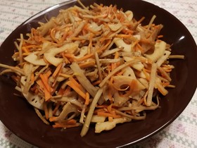 食物繊維豊富なゴボウとレンコンのきんぴら