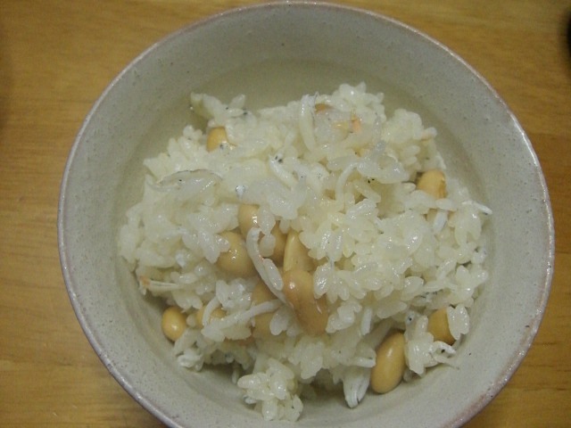 大豆とじゃこの炊き込みご飯の画像