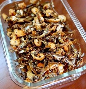 ミネラル補給おやつ、簡単いりこナッツ。