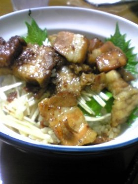 豚バラ丼