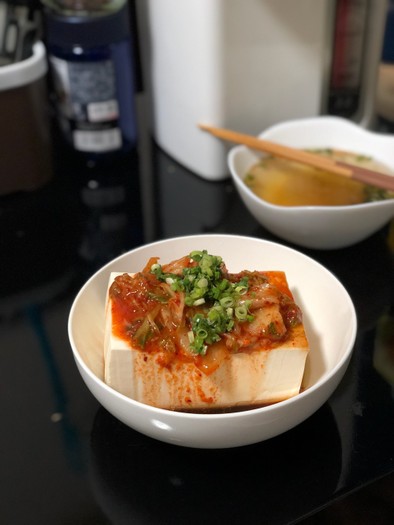 【男飯】激安おつまみ キムチ豆腐の写真