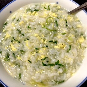 残りご飯で中華風粥。ザ手抜き。