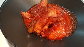 スペアリブの柔らかトマト煮込み