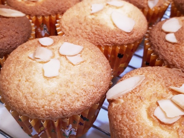 アーモンドプードル不要 簡単マドレーヌ レシピ 作り方 By クックamy クックパッド 簡単おいしいみんなのレシピが356万品