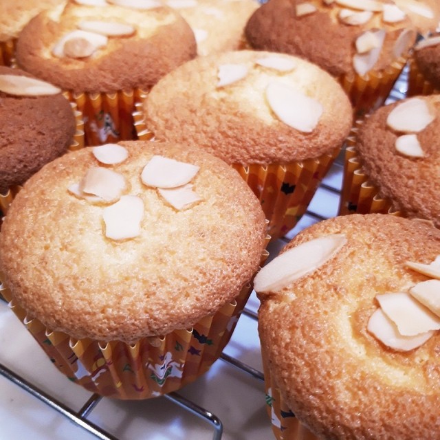 アーモンドプードル不要 簡単マドレーヌ レシピ 作り方 By クックamy クックパッド 簡単おいしいみんなのレシピが356万品