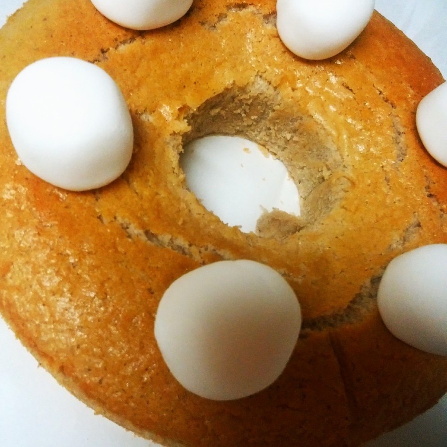 卵大量消費ケーキの画像