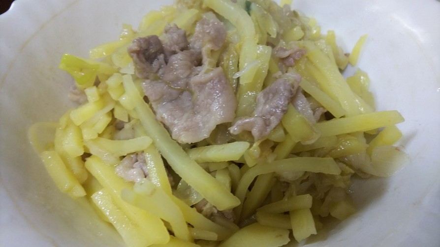 簡単中華・豚肉と白菜漬けとジャガイモ炒めの画像