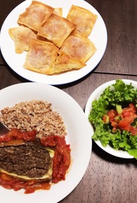 トルコ料理　カルヌヤルク（ナスの肉詰め）