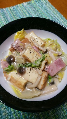 白菜厚揚げベーコンしめじのミルク煮