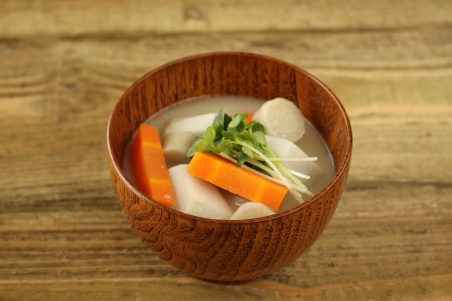 「噛む」ことを意識！根菜の白味噌汁の画像