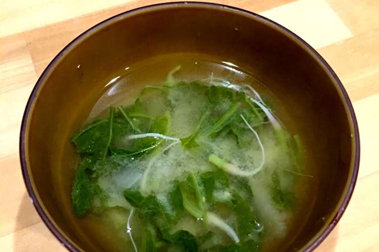 ラディッシュ間引き菜の味噌汁 レシピ 作り方 By Meimasa クックパッド 簡単おいしいみんなのレシピが361万品