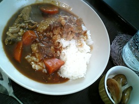 肉じゃがの残り汁利用!節約カレーライス