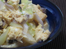 休日朝ご飯-お揚げと長ネギの卵とじ