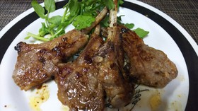 簡単絶品・塩麹で漬けたラム肉のクミン焼き