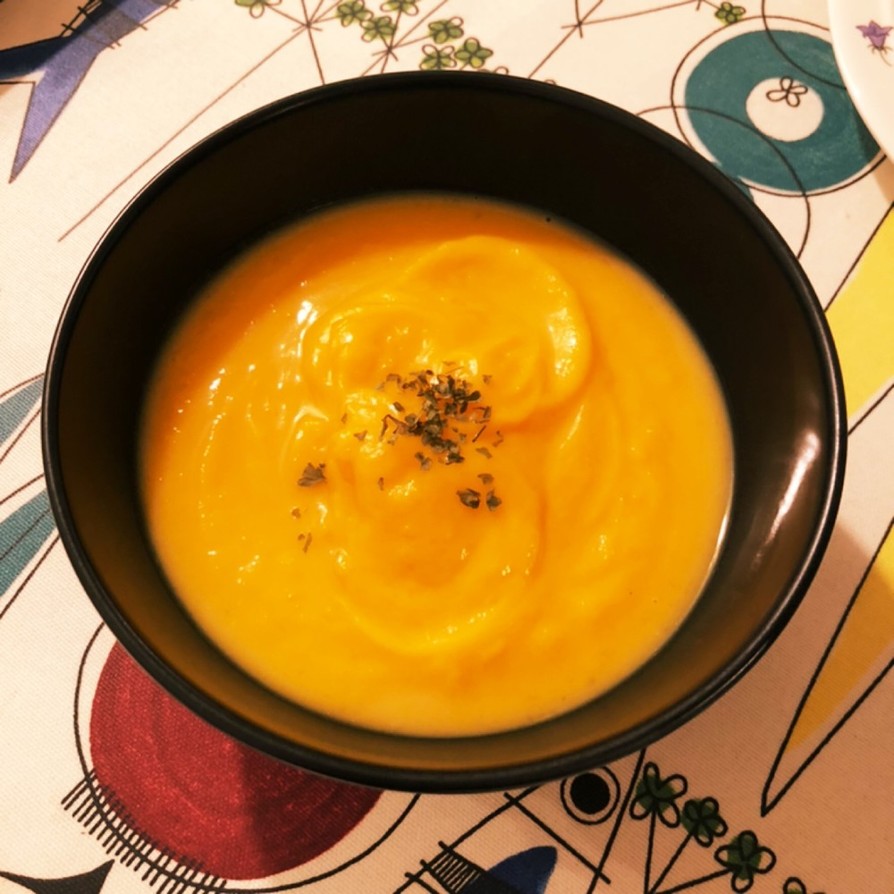 ピーナッツカボチャの濃厚スープの画像