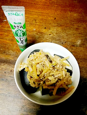 レンチン蒸しのなすの肉味噌豆腐のせ