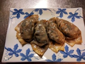 黒にんにく餃子