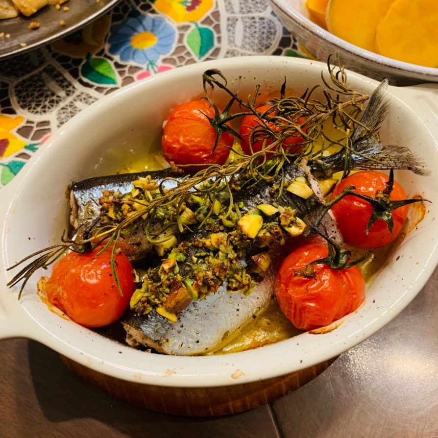 ピスタチオとハーブの秋刀魚オーブン焼きの画像
