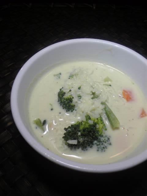 ブロッコリーの豆乳スープ　リゾット風の画像