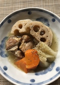 豚バラ肉とレンコンのスープ煮