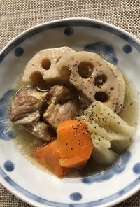 豚バラ肉とレンコンのスープ煮