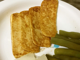 離乳食後期-豆腐のバター醤油焼き-手掴み