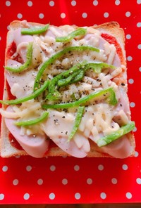 魚肉ソーセージ☆チーズトースト