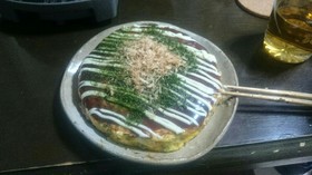 鶏だしを使ったお好み焼き