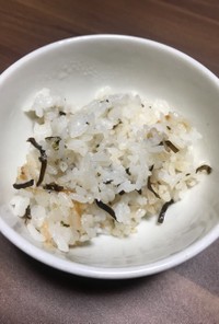松茸のお吸い物の素使用、炊きこみご飯