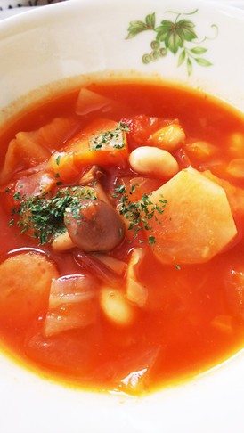 トマト缶で簡単濃厚食べるスープ♪ૢ