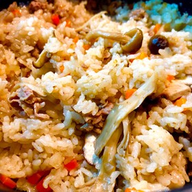 牛肉ときのこの炊き込みご飯