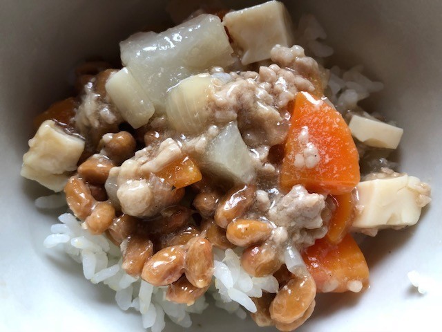 納豆と大根あんかけのご飯の画像