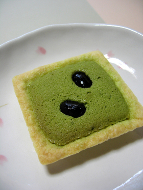 * 抹茶黒豆タルトレット *