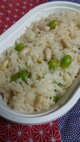 生落花生と銀杏の炊込みご飯・おこわ風