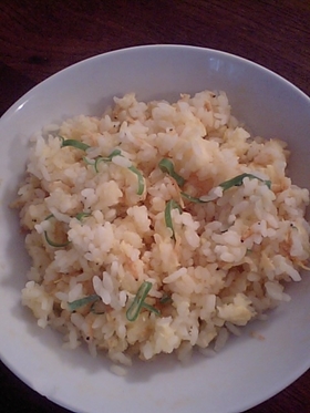 火を使わず、電子レンジで炒飯