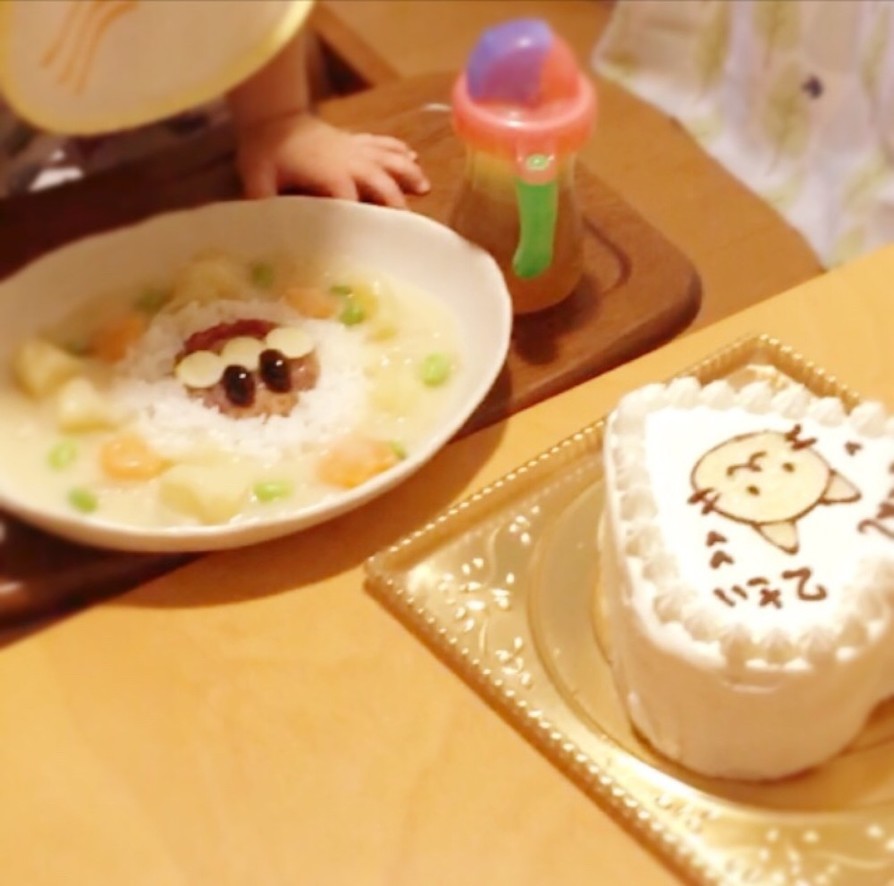 2歳♪アンパンマンシチュー&ねこケーキの画像