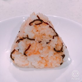 明太子と塩こんぶの、ふんわりおにぎり!